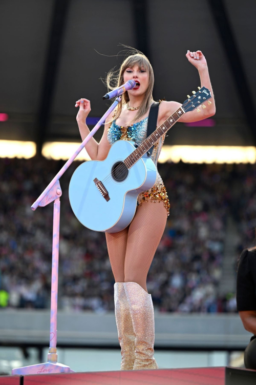 Taylor Swift Performs at Her The Eras Tour in Edinburgh 1