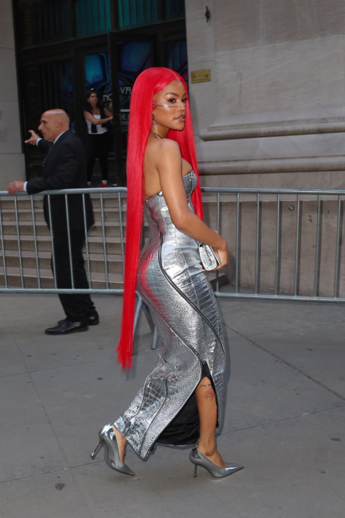 Teyana Taylor Arrives at a MAC Event in New York - June 2024 1