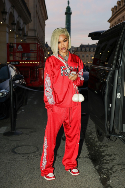 Teyana Taylor Arrives at Place Vendome at Paris Fashion Week 2