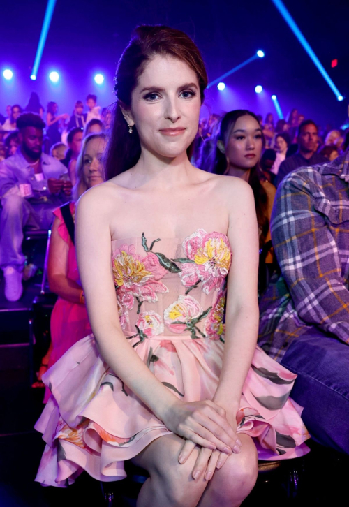 Anna Kendrick at Nickelodeons Kids Choice Awards Santa Monica 5