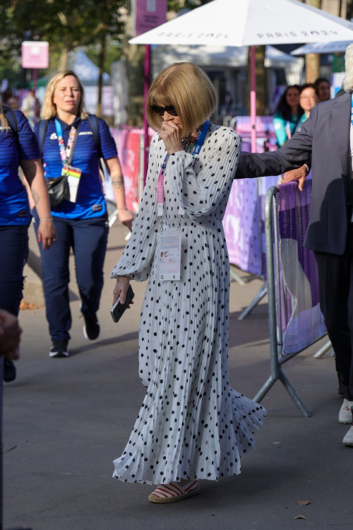 Anna Wintour Leaves Men’s Gymnastics Final at 2024 Olympics in Paris 4