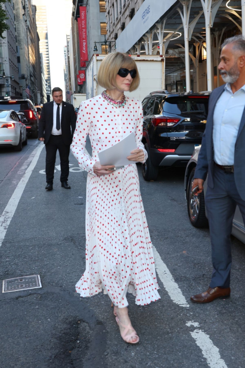 Anna Wintour Marc Jacobs Fashion Show New York 2