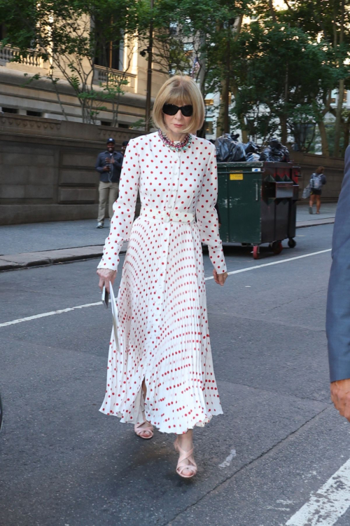 Anna Wintour Marc Jacobs Fashion Show New York 3