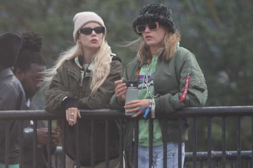 Anya Taylor-Joy Cara Delevingne Glastonbury Festival 2024 1