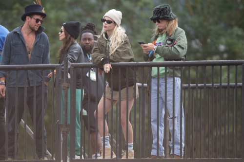 Anya Taylor-Joy Cara Delevingne Glastonbury Festival 2024 2