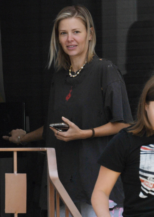 Ariana Madix Goes Completely Make-up Free After Admitting to Facial Cosmetic Surgery 2