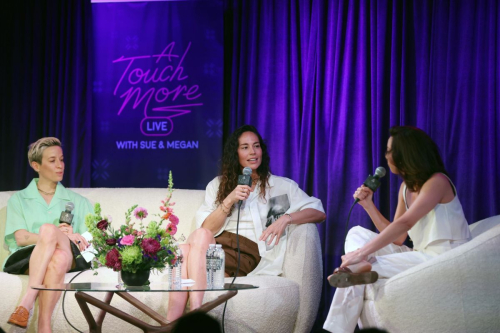 Aubrey Plaza Megan Rapinoe Paige Bueckers Sue Bird A Touch More Live Event Scottsdale 1