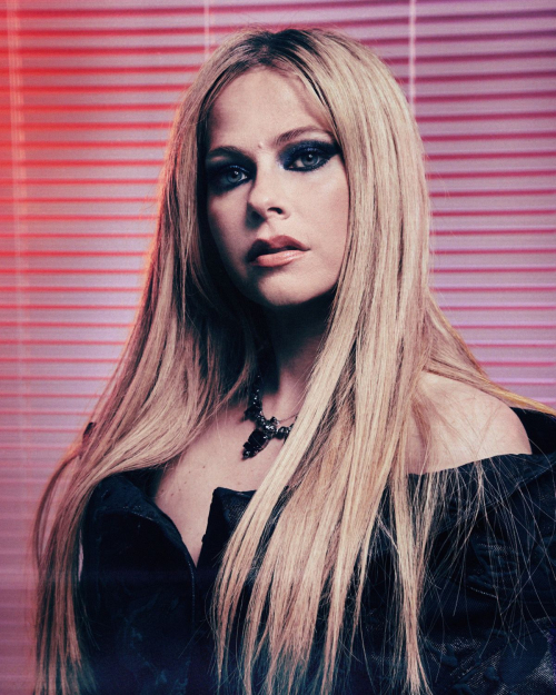 Avril Lavigne for Ladygunn Magazine 11