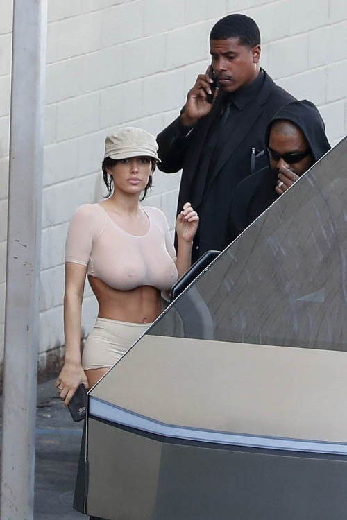 Bianca Censori and Kanye West Out in Los Angeles 1