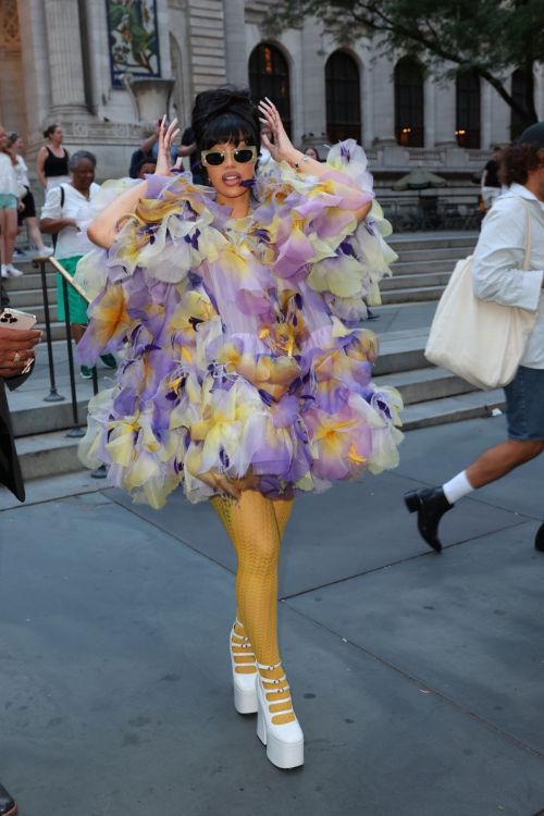 Cardi B seen in Multicolor Dress at Marc Jacobs Fashion Show in New York, July 2024 3