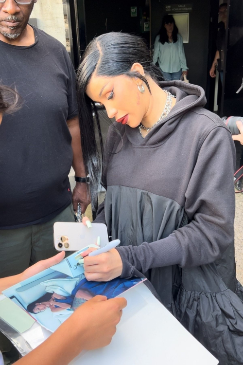 Cardi B Signs Autographs for Fans Leaving The Zoo Paris 2