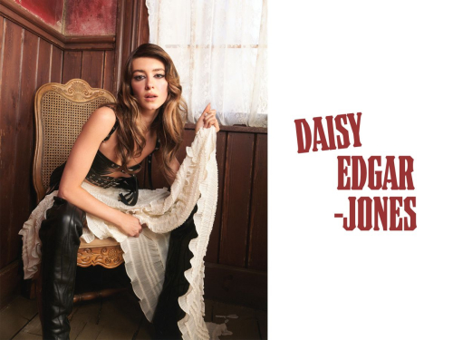 Daisy Edgar-Jones for Who What Wear July 2024 8