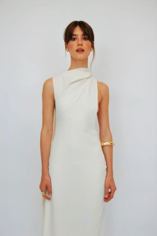 Daisy Edgar-Jones wears a White Dress at a Photoshoot, July 2024 1