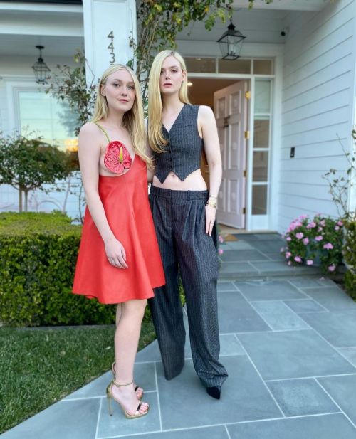 Dakota and Elle Fanning attends THR Power Stylists Dinner Photoshoot, March 2023 4