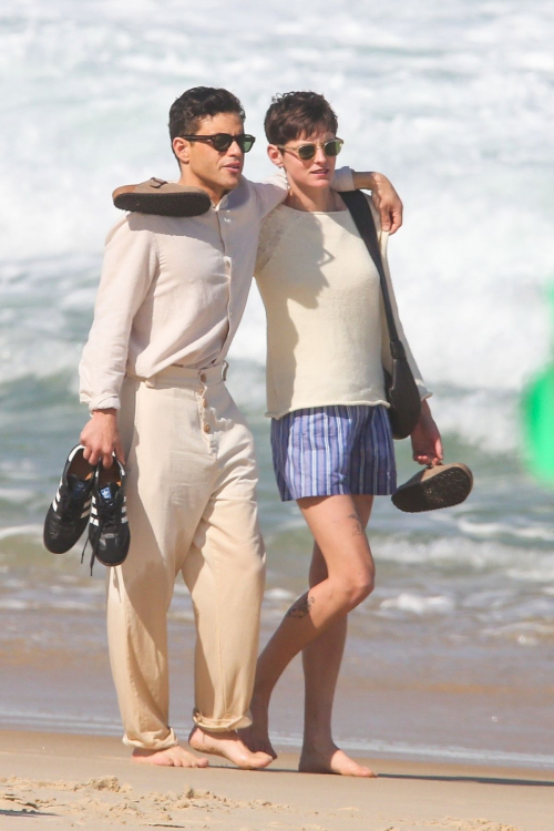 Emma Corrin and Rami Malek Out on Ipanema Beach Rio de Janeiro 3