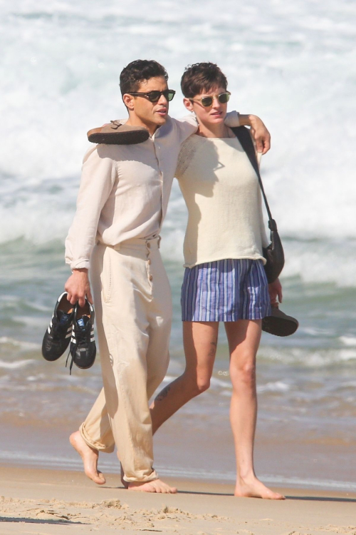 Emma Corrin and Rami Malek Out on Ipanema Beach Rio de Janeiro 5