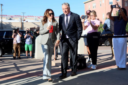 Hilaria and Alec Baldwin Arrives at Court Santa Fe New Mexico 5