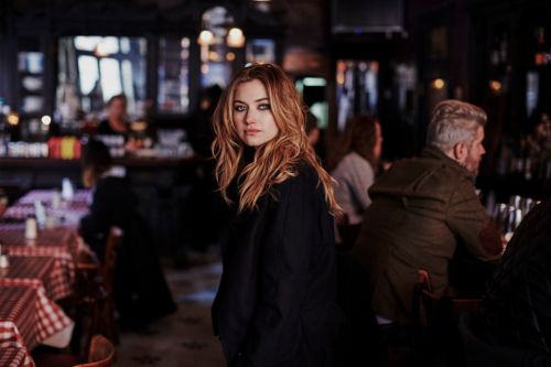 Imogen Poots at a Photoshoot 2015 Throwback Photos 3