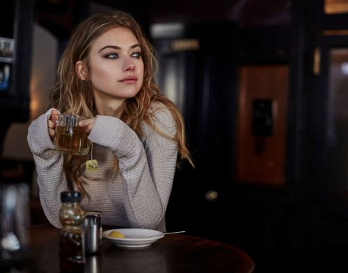 Imogen Poots at a Photoshoot 2015 Throwback Photos 2