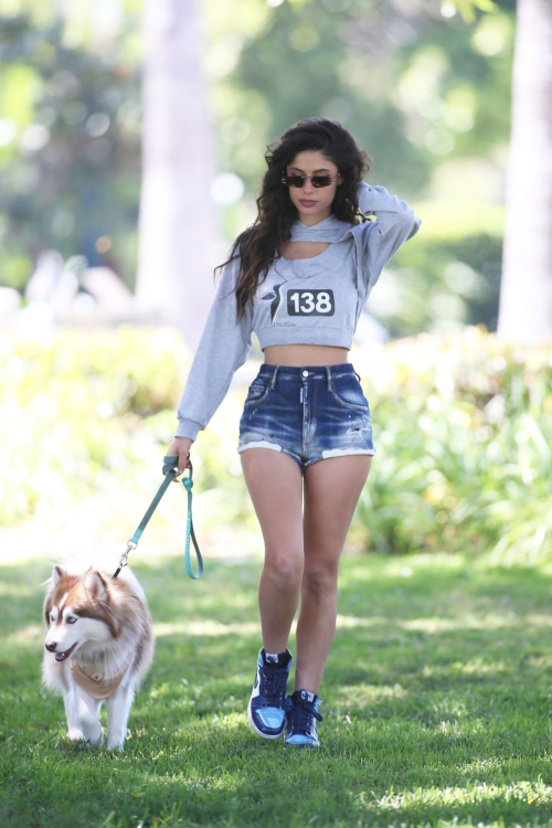 Ines Trocchia Out with Her Dog at a Park Beverly Hills 7