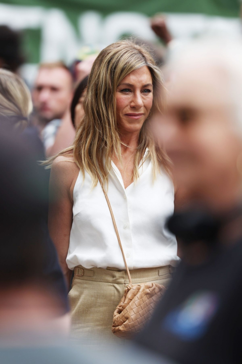 Jennifer Aniston Filming a Protest Scene for The Morning Show in Flatiron New York 2