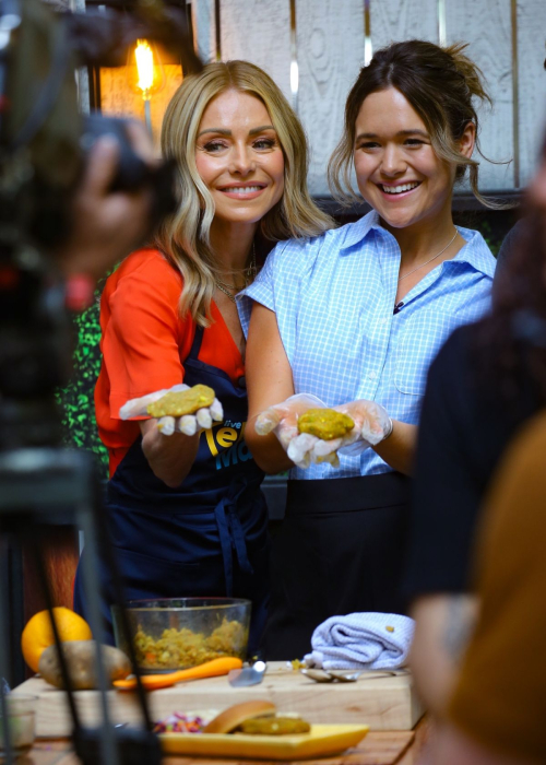 Kelly Ripa and Mark Consuelos on the Set of Live with Kelly and Mark in New York 1