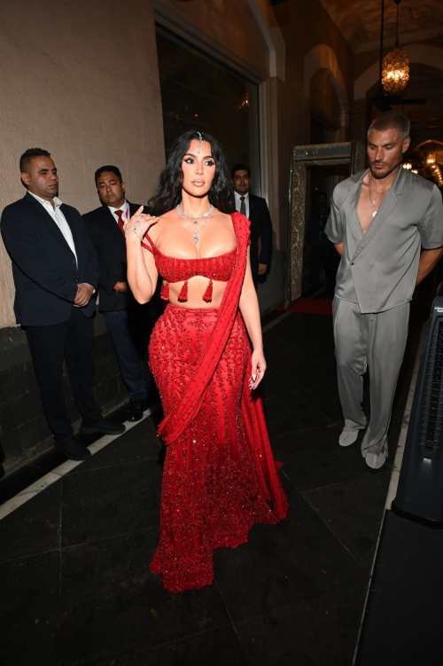 Kim Kardashian in a Red Dress Arrives at Anant Ambanis Wedding Mumbai 6