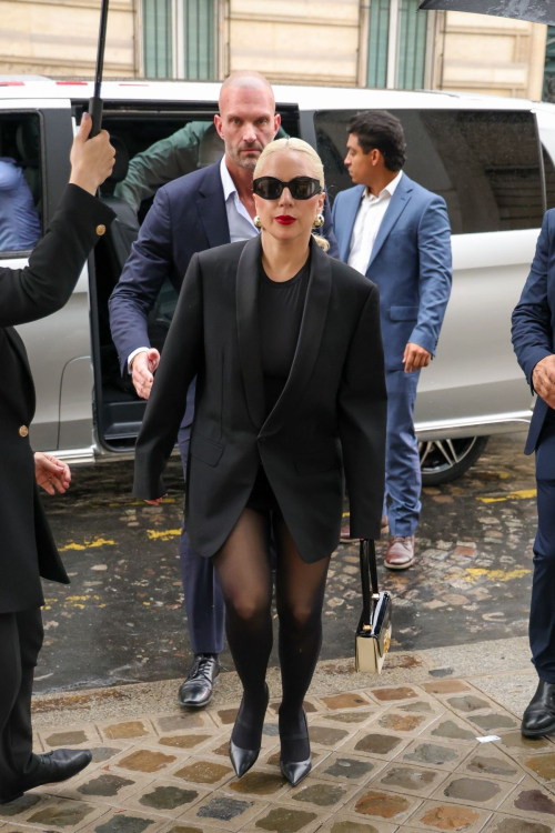 Lady Gaga Shopping at Dior on Avenue Montaigne in Paris 5