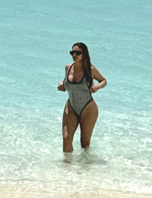 Larsa Pippen Swimsuit Beach Turks and Caicos 8