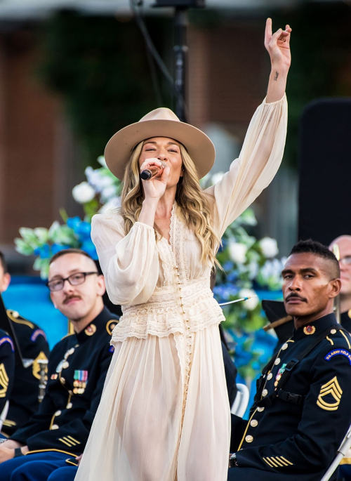 LeAnn Rimes Performs at Salute to Service: The United States Army Field Band in Philadelphia 1