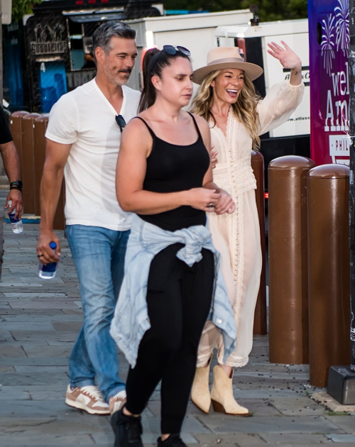 LeAnn Rimes Performs at Salute to Service: The United States Army Field Band in Philadelphia 3