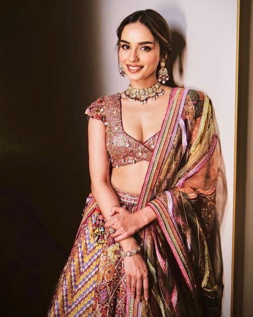 Manushi Chhillar wears Tarun Tahiliani Gota mirror work and sequin embroidered lehenga, July 2024 1