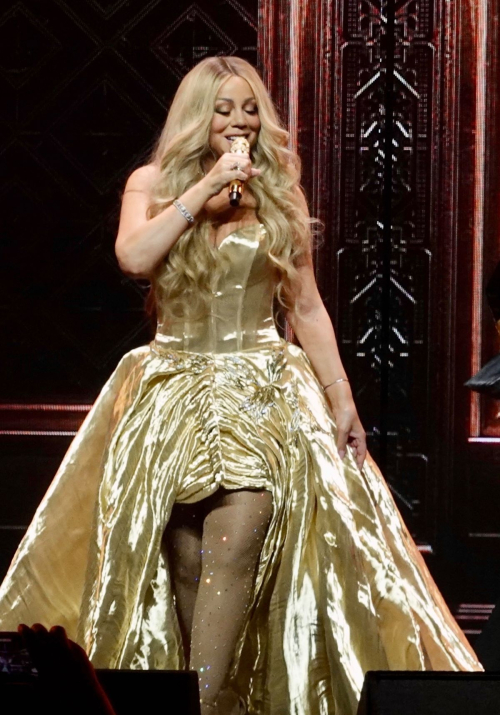 Mariah Carey Performs at Dolby Theatre in Las Vegas 2