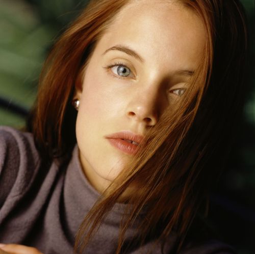 Mena Suvari Throwback 1999 Photoshoot Photos 2