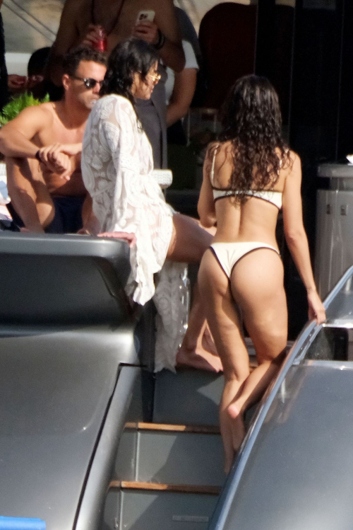 Naomi Campbell Michelle Rodriguez Eiza Gonzalez and Afef Jnifen in Bikinis on Holiday Ibiza 4