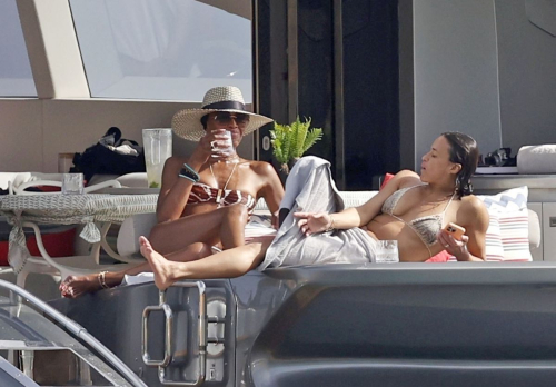 Naomi Campbell Michelle Rodriguez Eiza Gonzalez and Afef Jnifen in Bikinis on Holiday Ibiza 6