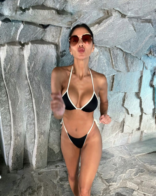 Nicole Scherzinger Black Bikini Summer 2024 1