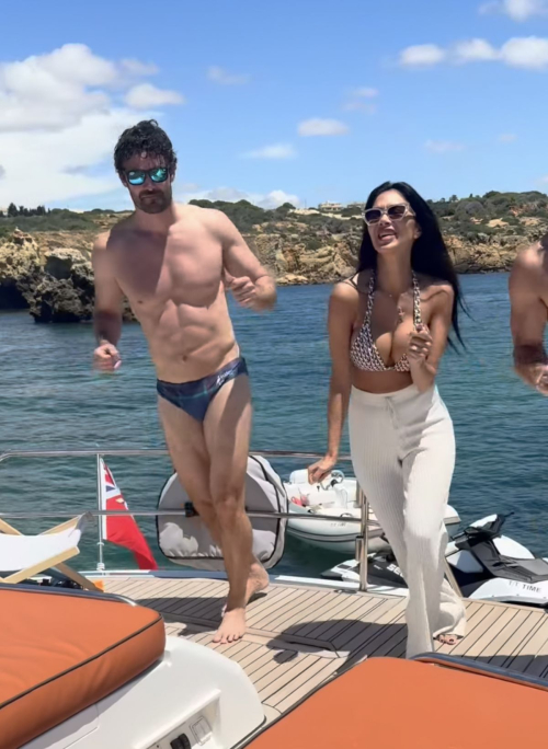 Nicole Scherzinger Celebrates Her Birthday in Portugal 2