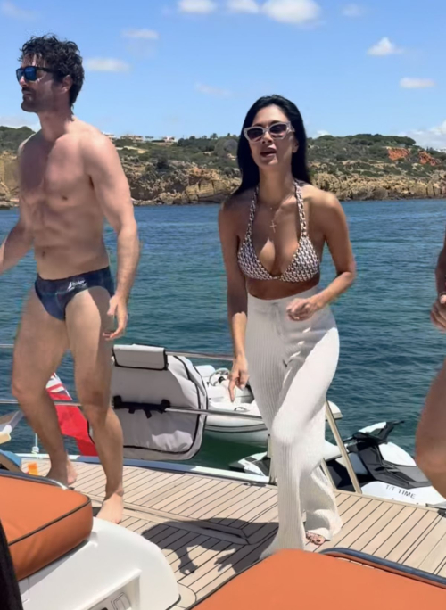 Nicole Scherzinger Celebrates Her Birthday in Portugal 4