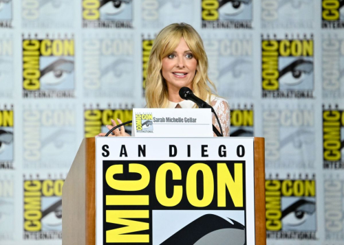 Sarah Michelle Gellar at Dexter: Original Sin Panel at San Diego Comic-Con 4