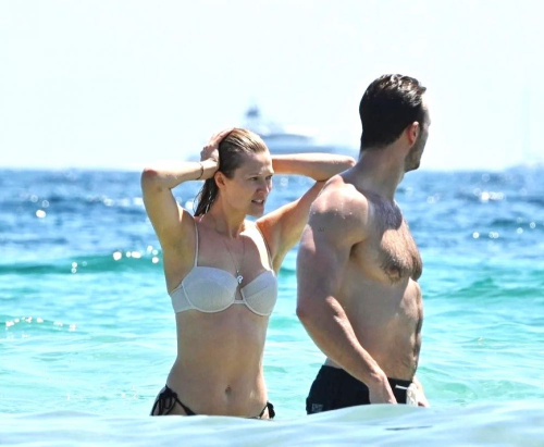 Toni Garrn Joshua Phitoussi Bikini Beach St. Tropez July 2024 3