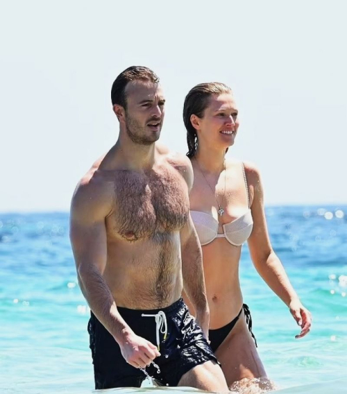 Toni Garrn Joshua Phitoussi Bikini Beach St. Tropez July 2024 4