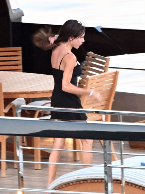 Victoria and David Beckham on Their Holiday in Nerano 4