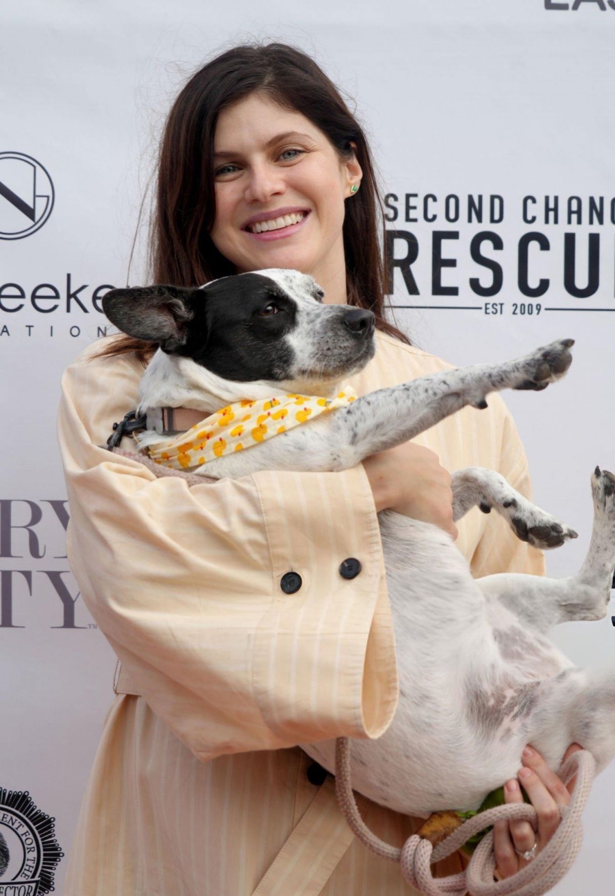 Alexandra Daddario at NY Second Chance Rescue Dinner in Hamptons