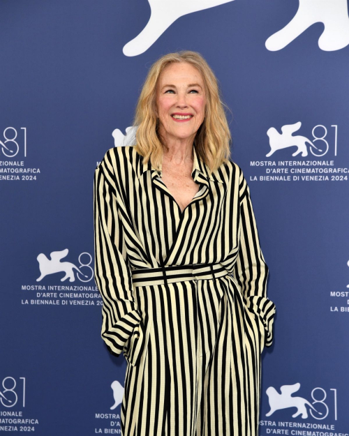 Catherine O’Hara at Beetlejuice Beetlejuice Photocall at 81st Venice International Film Festival 4