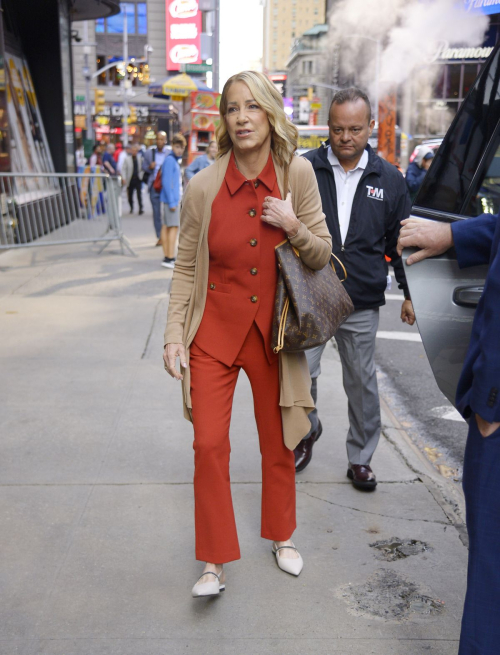 Chris Evert Leaves Good Morning America Show New York August 2024 2