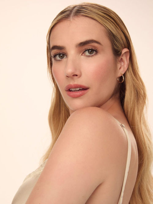 Emma Roberts Daahls Collection About You August 2024 45