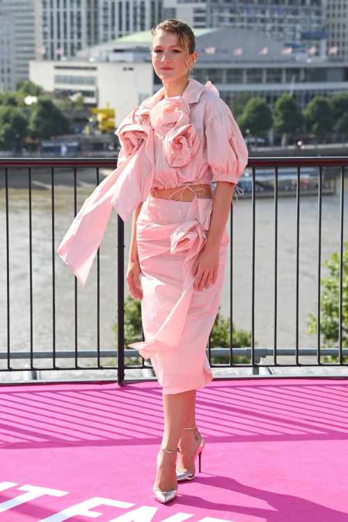 Isabela Ferrer It Ends With Us Photocall London 1