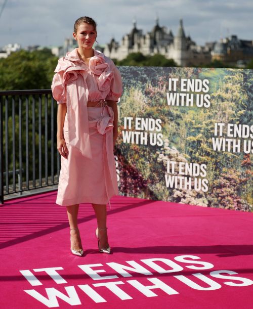 Isabela Ferrer It Ends With Us Photocall London 3