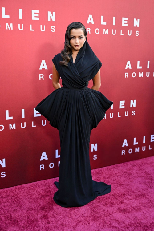 Isabela Merced at Alien Romulus Premiere Los Angeles 3